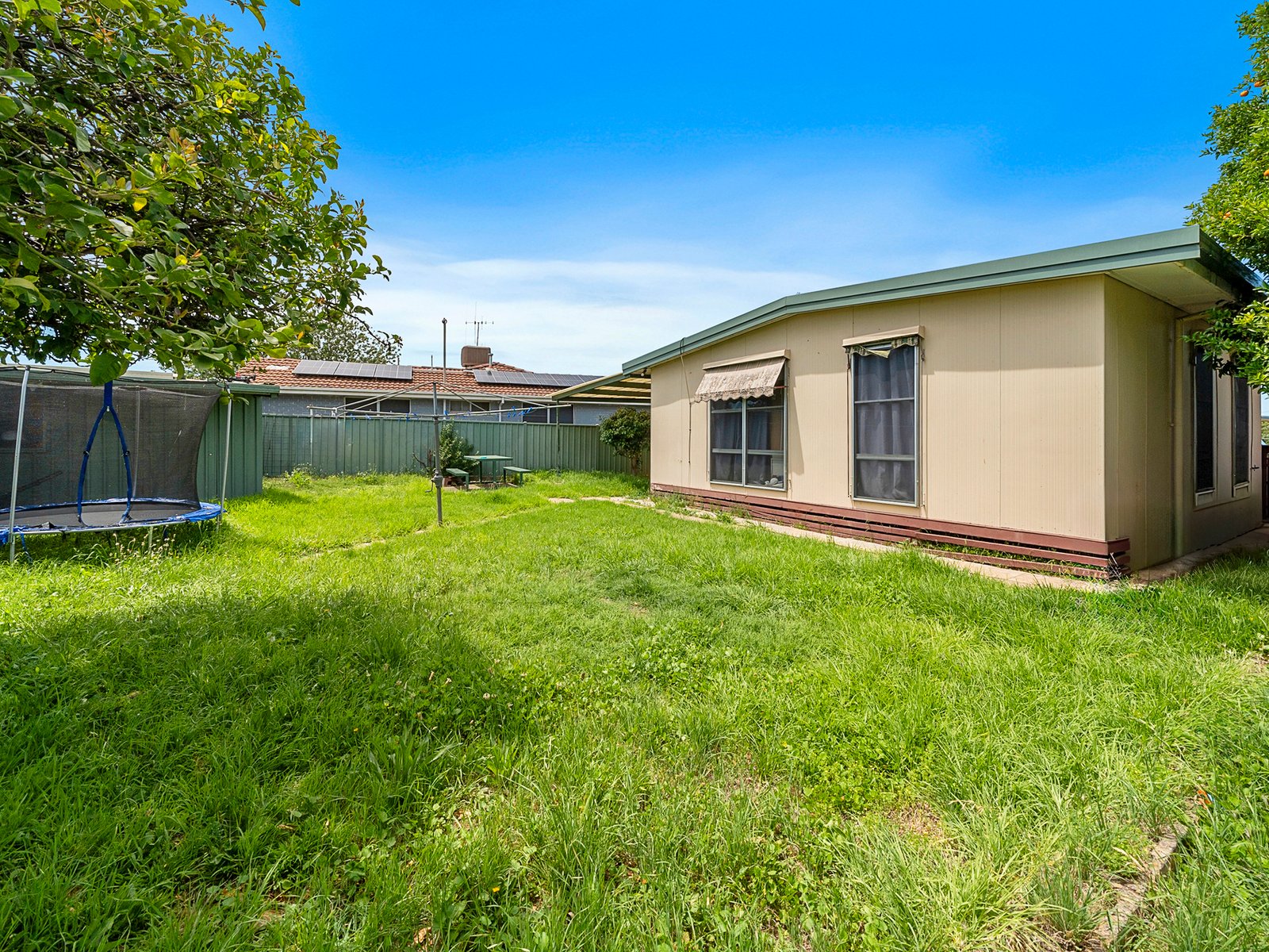 2 Devon Court SHEPPARTON 11