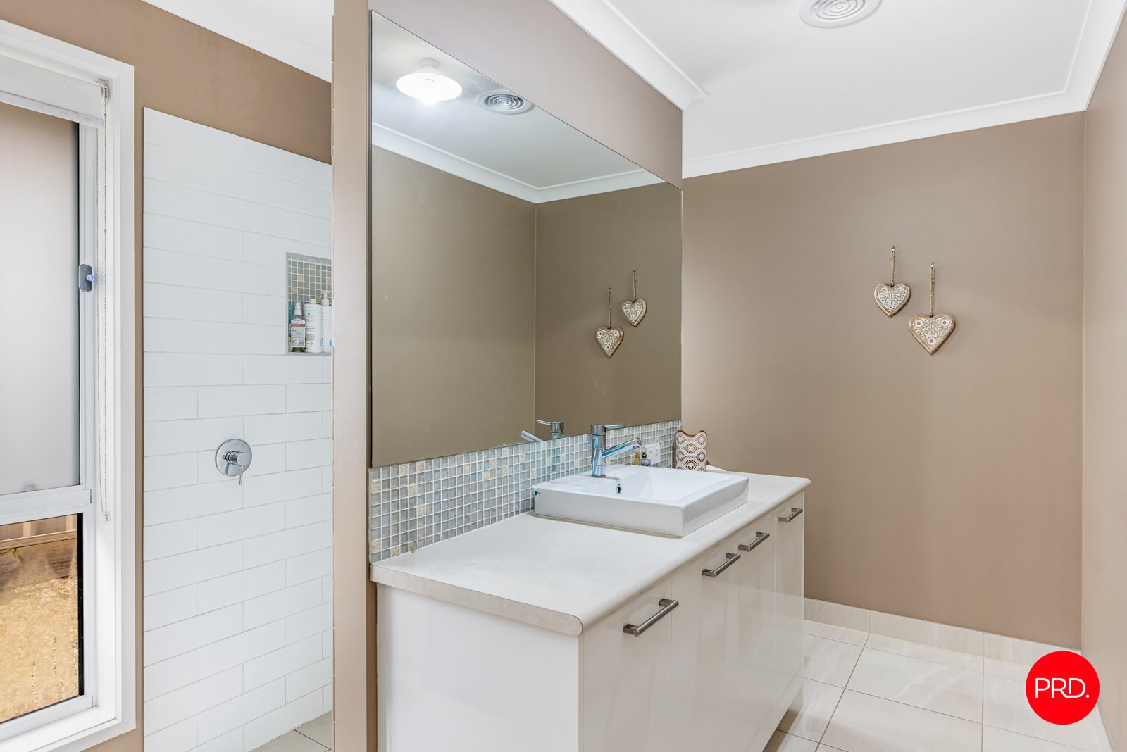 2 Dexter Street ASCOT 8