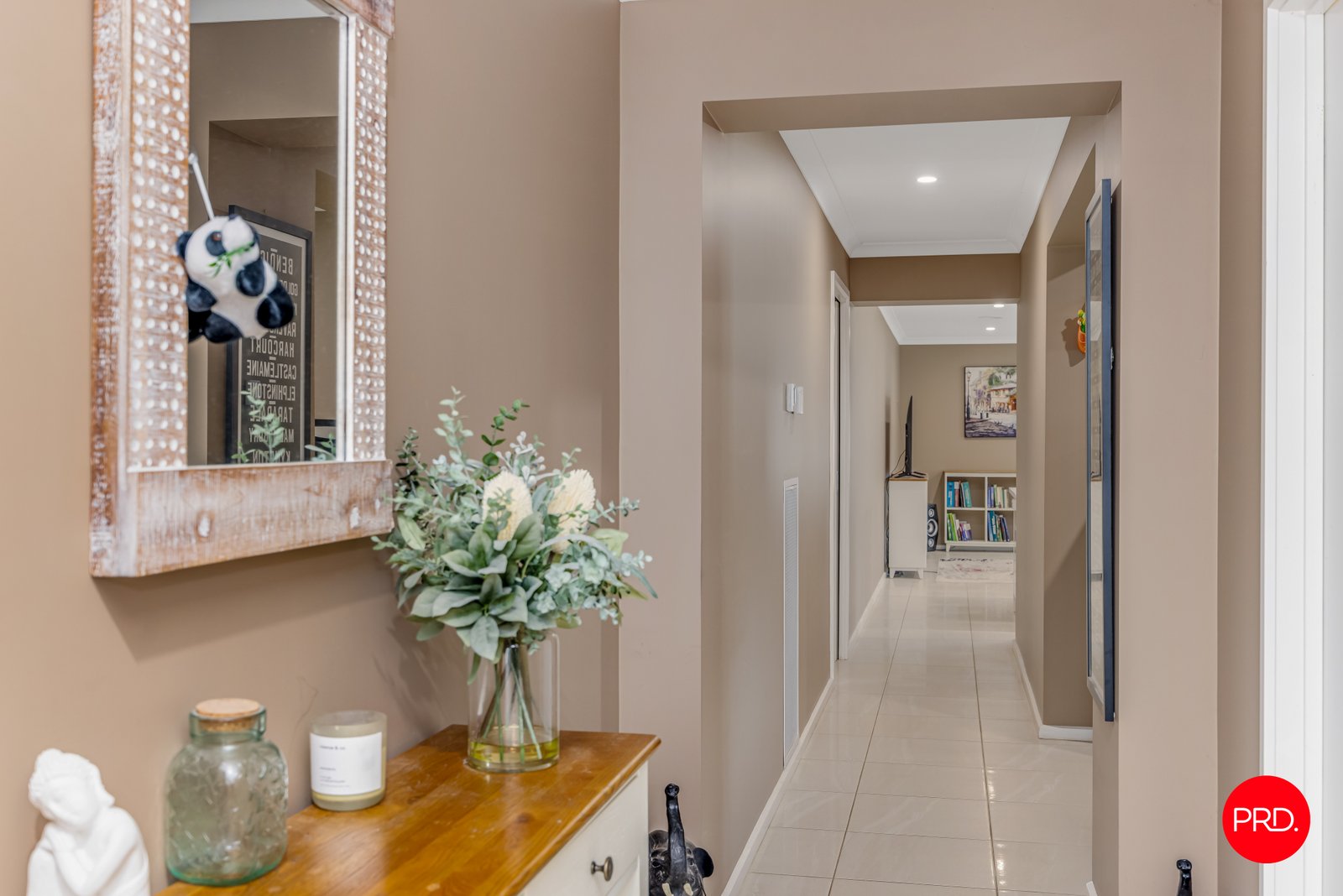 2 Dexter Street ASCOT 9