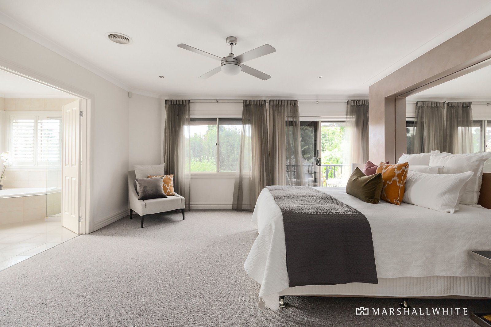 2 Dickens Street, Glen Iris, VIC