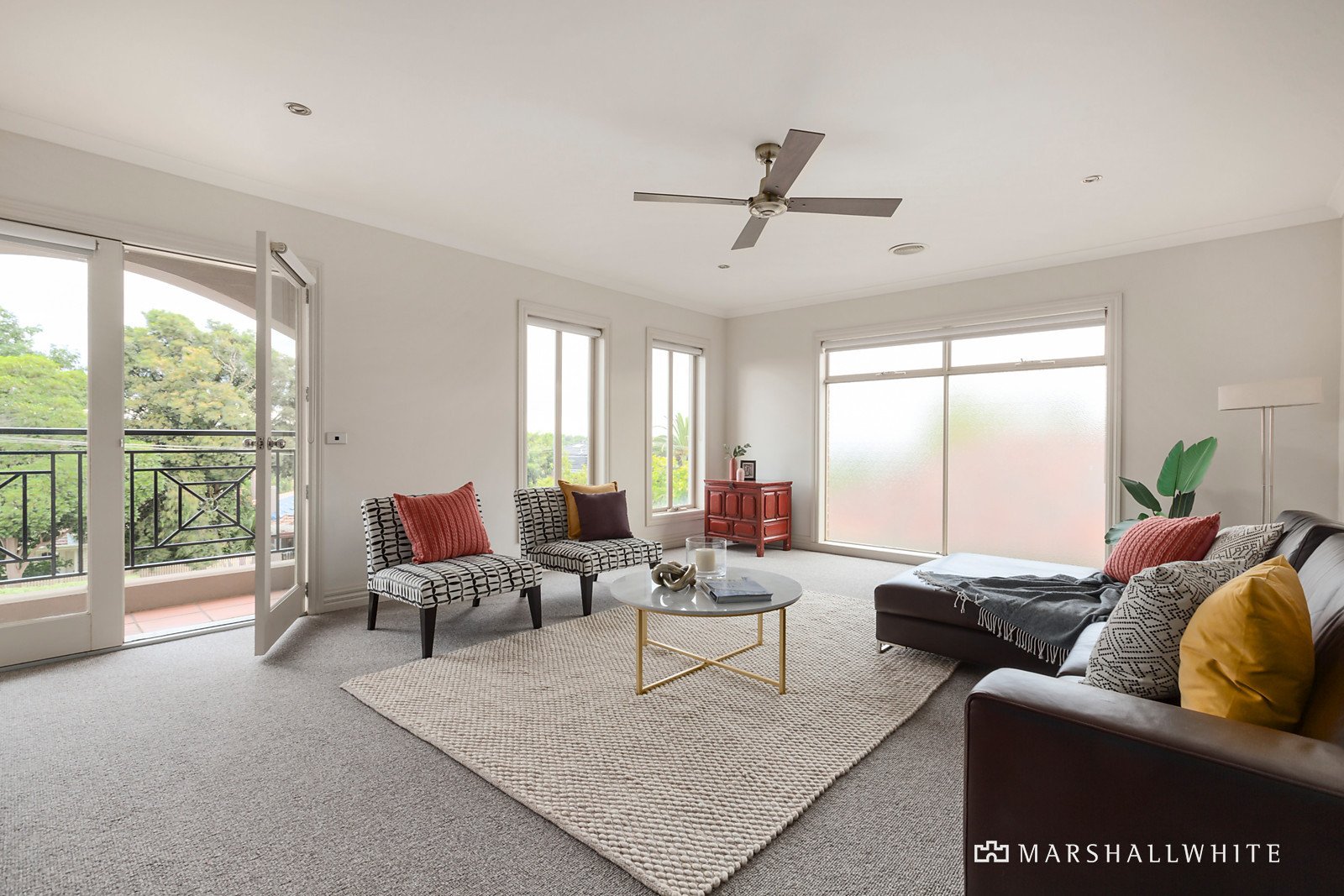 2 Dickens Street, Glen Iris, VIC