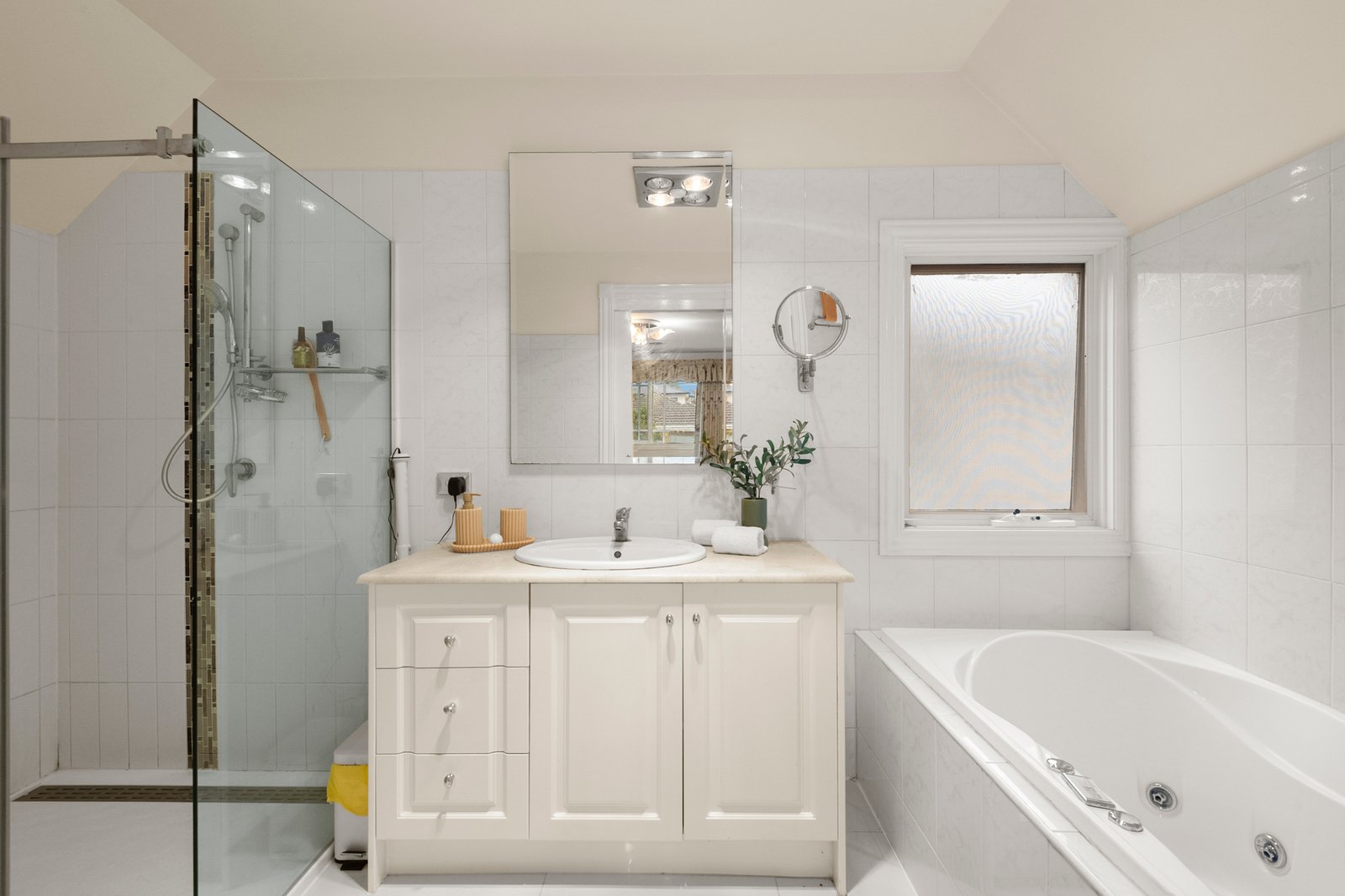 2 Dight Avenue, Balwyn North, 3104