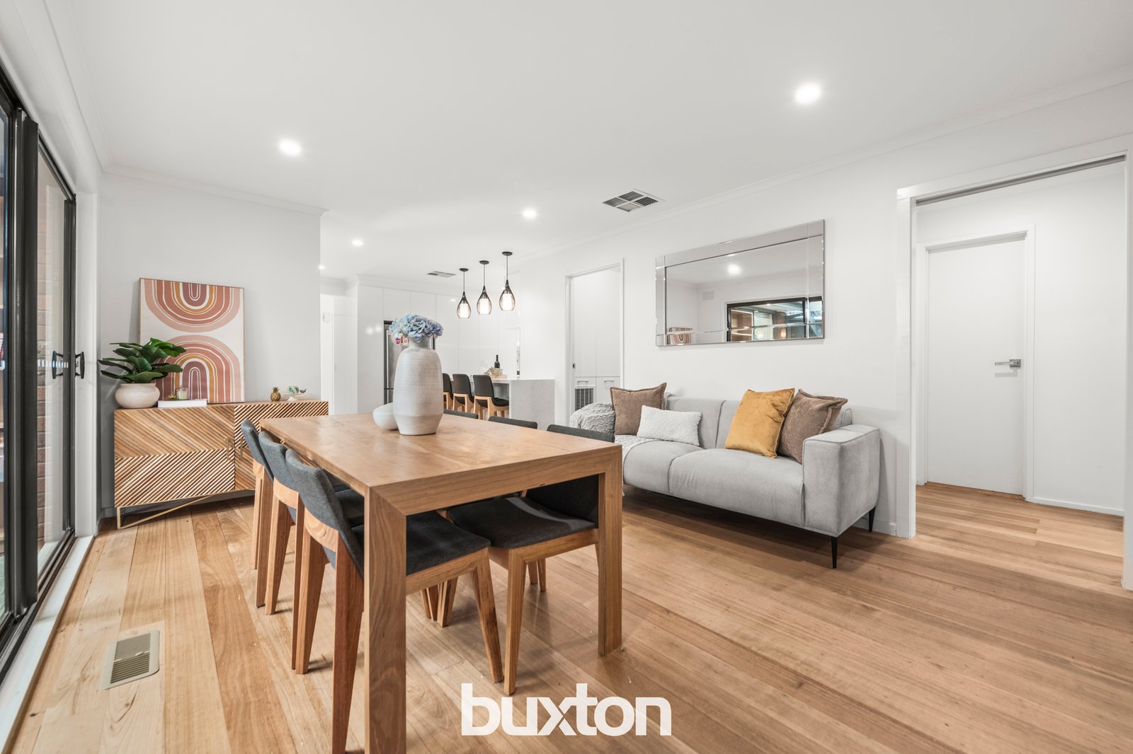 Gallery: 2 Dobell Court
