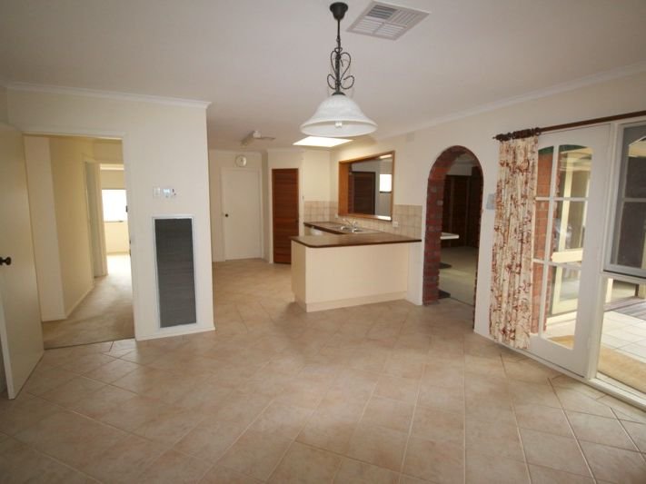 Gallery: 2 Donhaven Court