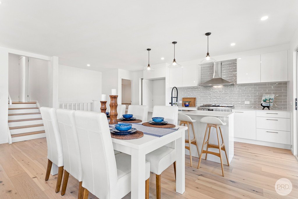 2 Drungall Avenue CORLETTE 15