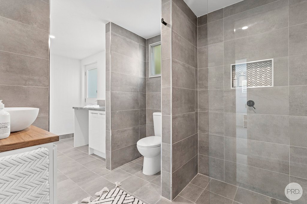 2 Drungall Avenue CORLETTE 26