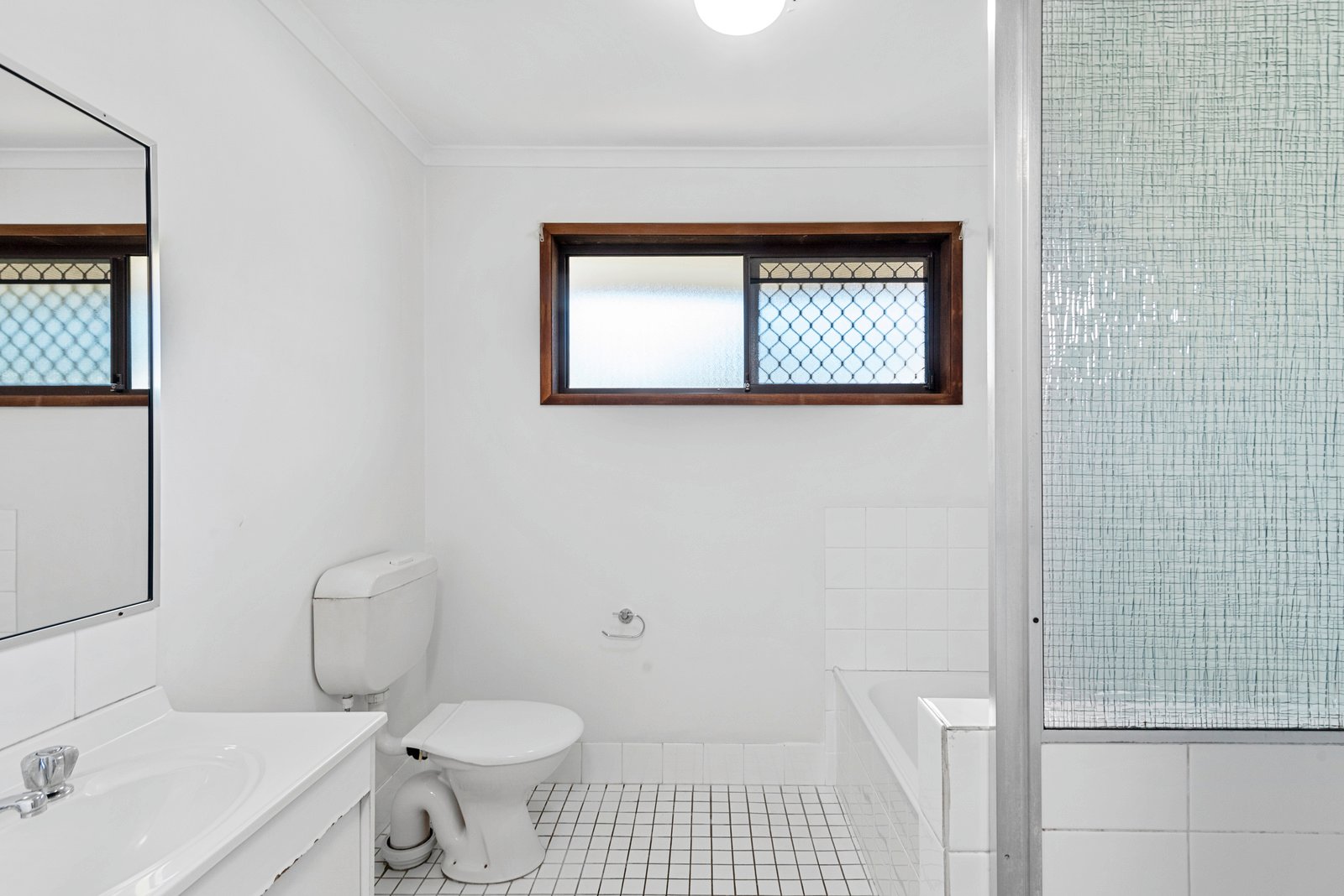 2 Dugandan Street NERANG 9