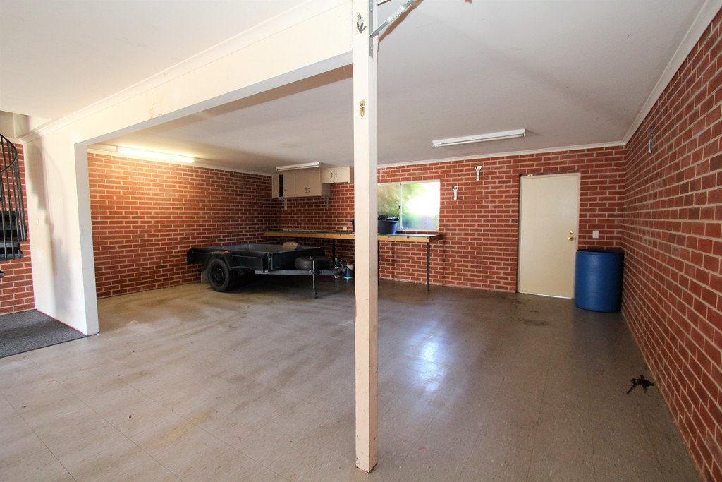 2 Duggan Street BLACK HILL 12