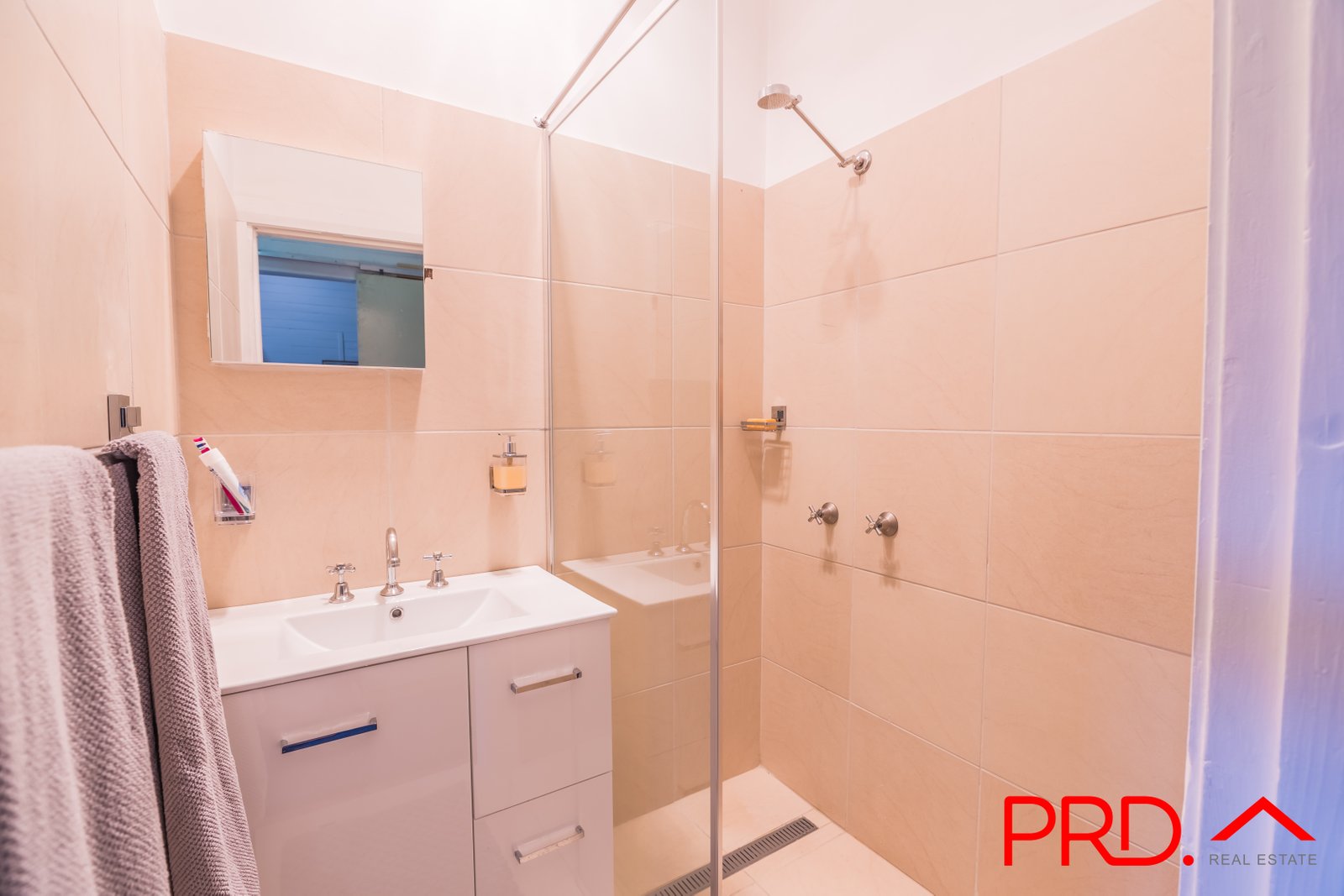 2 Duncan Street WOOLOMIN 12