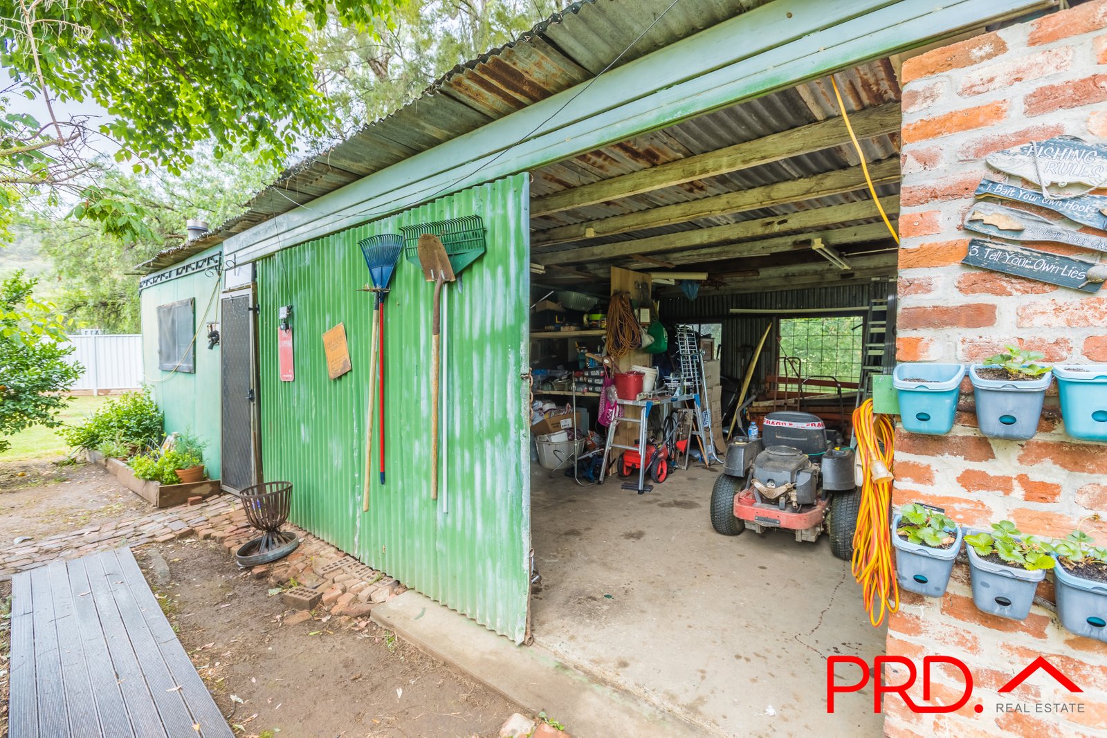 2 Duncan Street WOOLOMIN 18