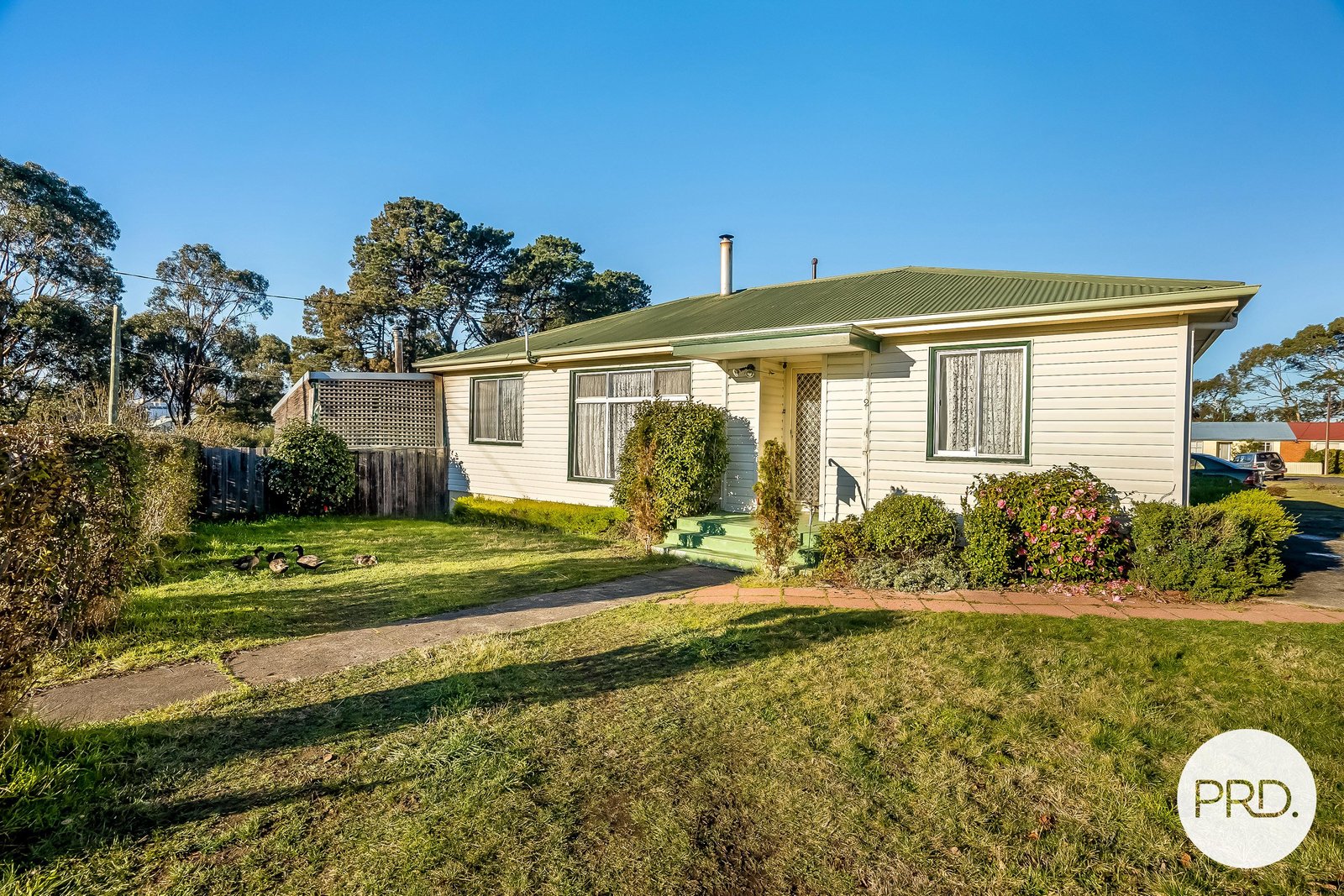 2 Eagle Street CLAREMONT 31