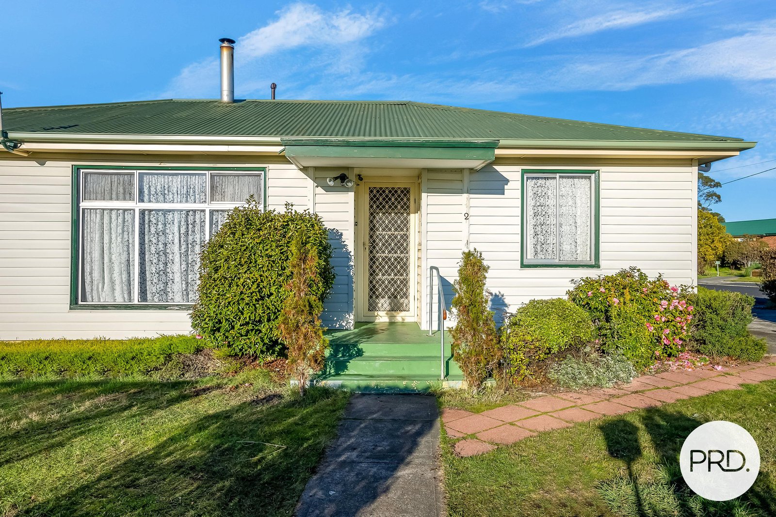 2 Eagle Street CLAREMONT 32