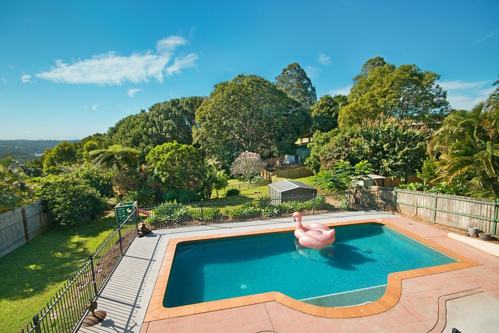 2 Eaglemont Drive TERRANORA 2