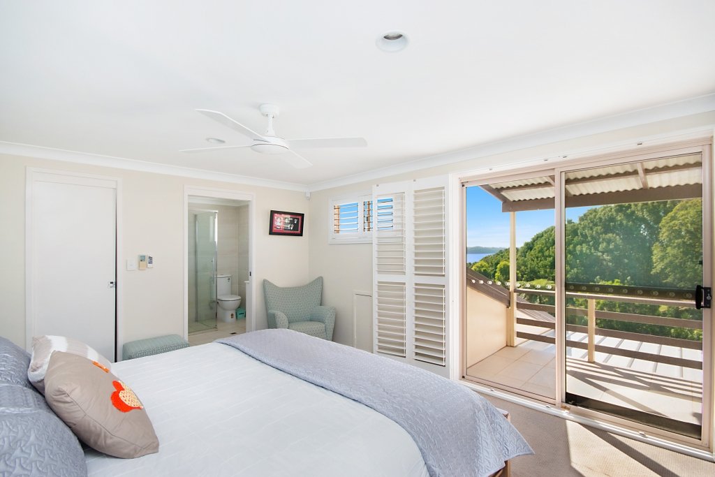 2 Eaglemont Drive TERRANORA 8