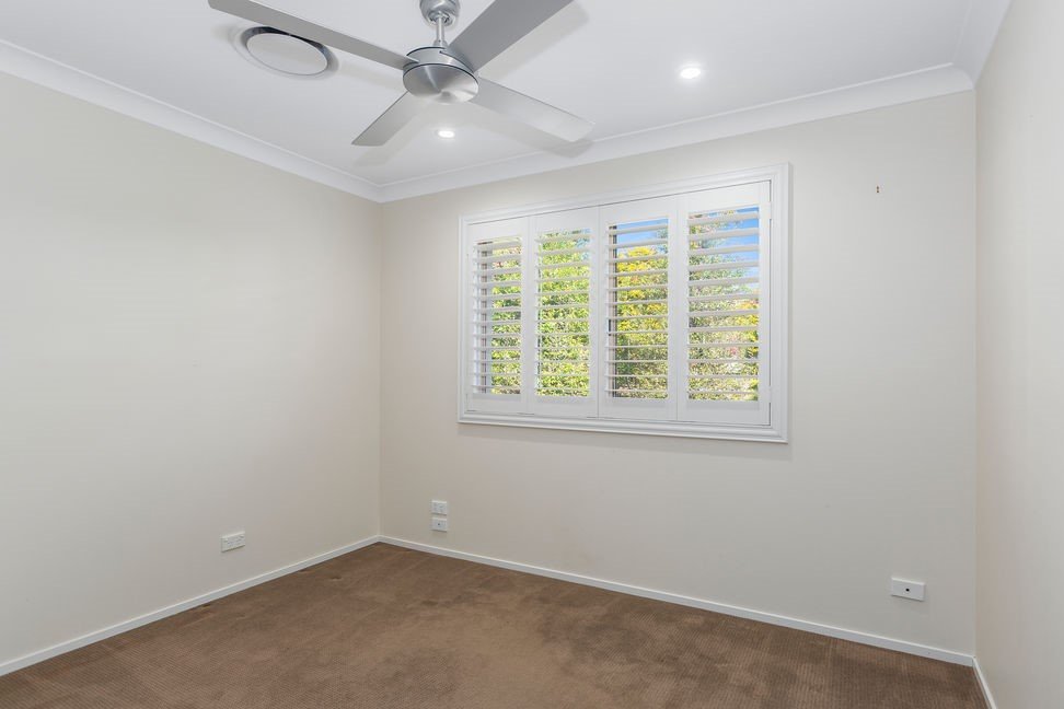 2 Eaglemont Drive TERRANORA 11