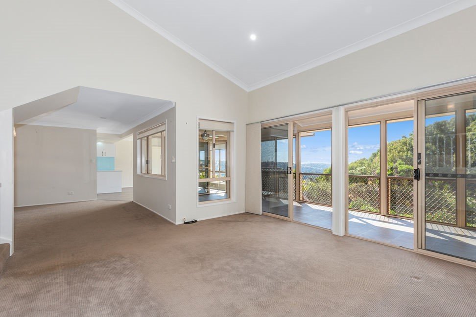2 Eaglemont Drive TERRANORA 12