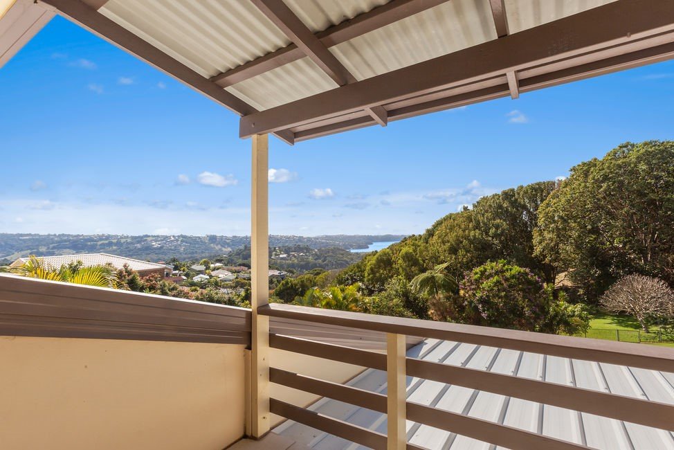 2 Eaglemont Drive TERRANORA 16