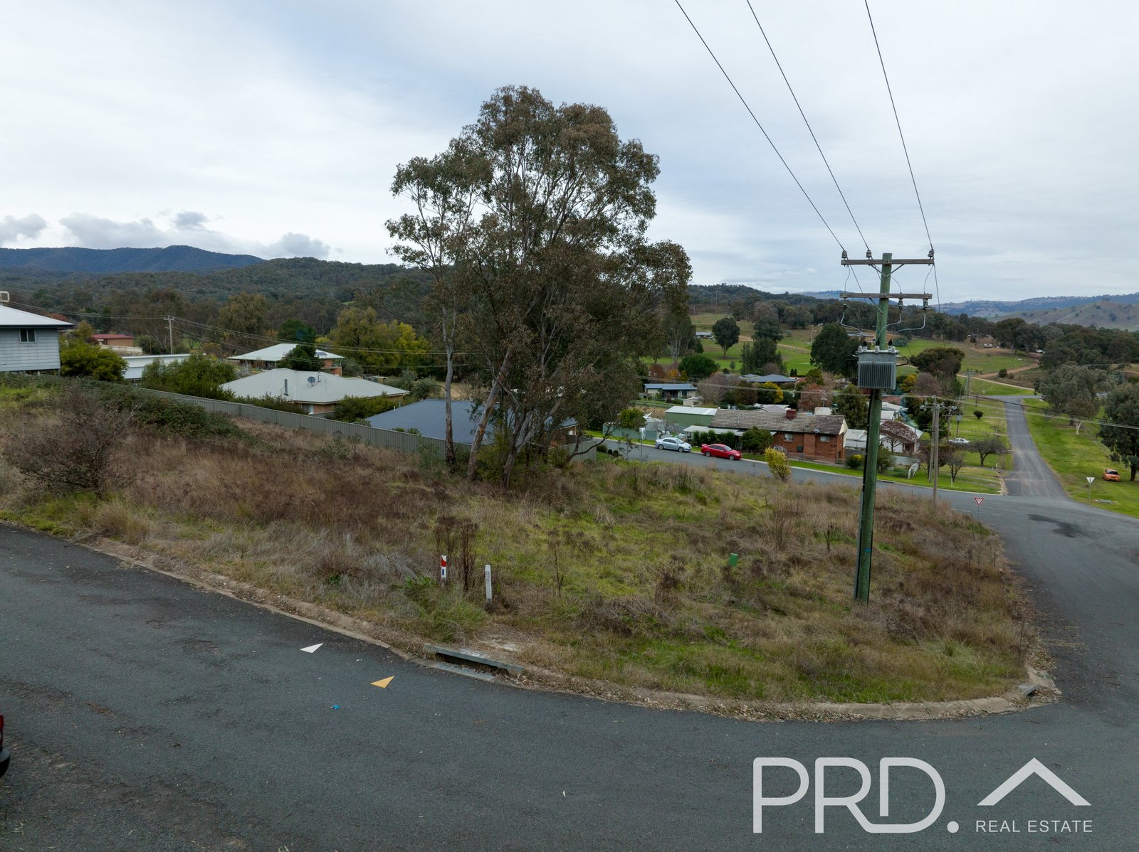 2 Eberlin Place TUMUT 4