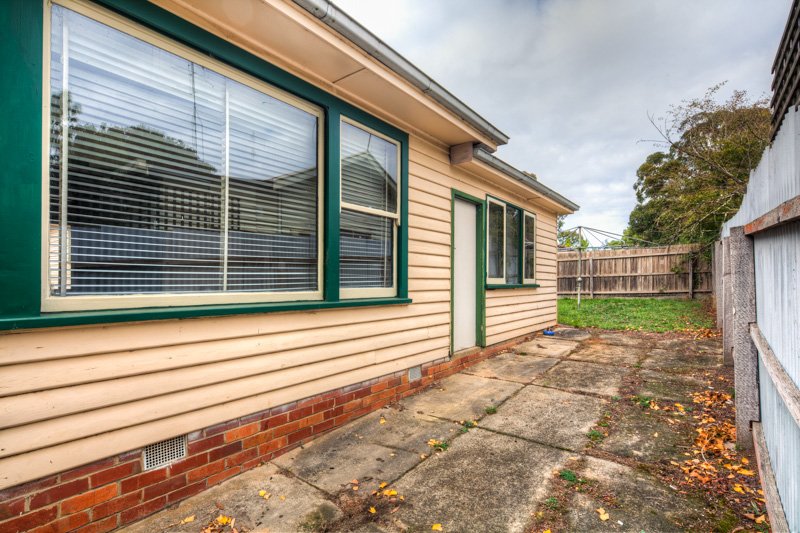 2 Eddy Avenue MOUNT HELEN 8