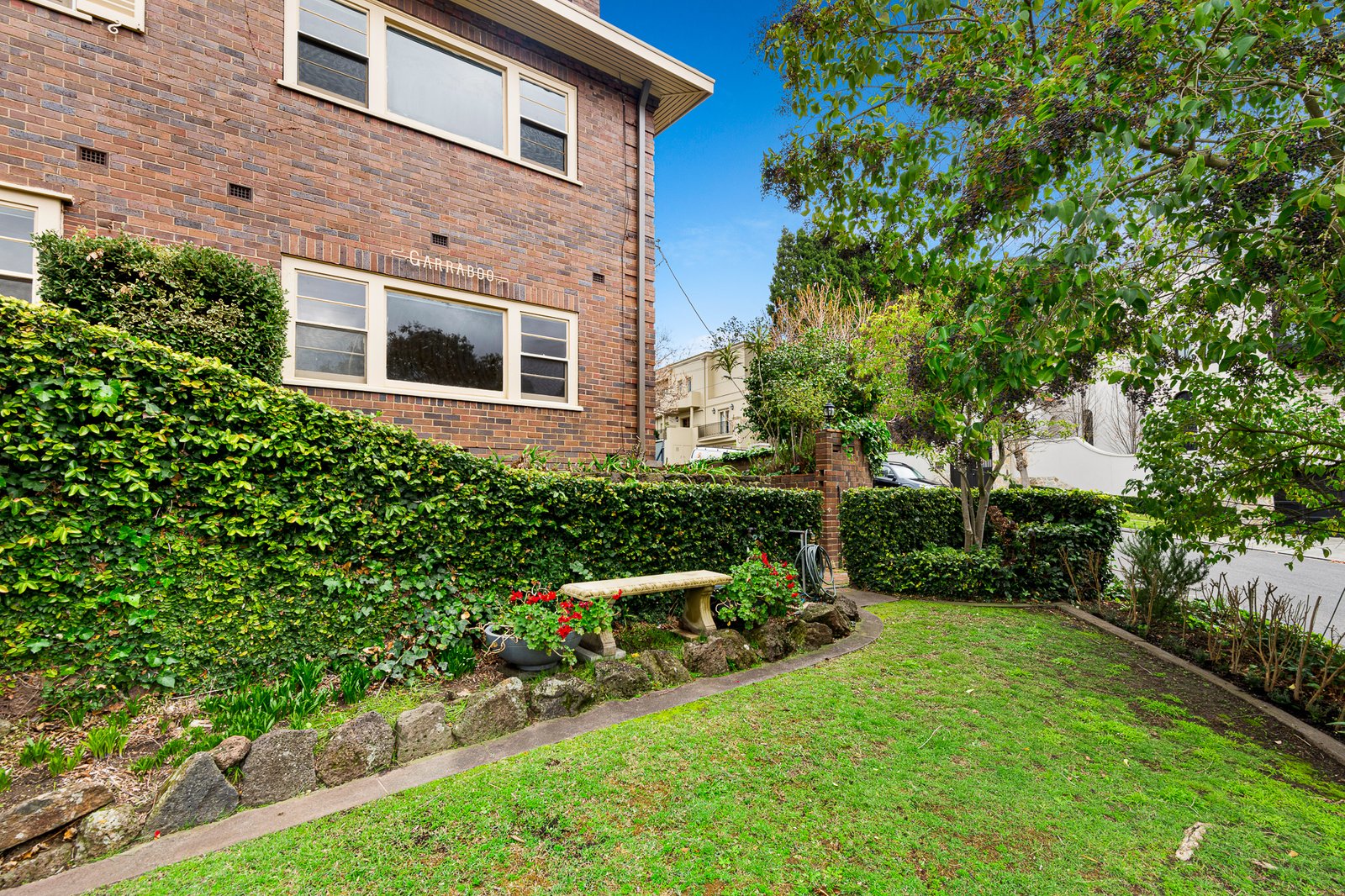 Real Estate and Property in 2 Edzell Avenue, Toorak, VIC