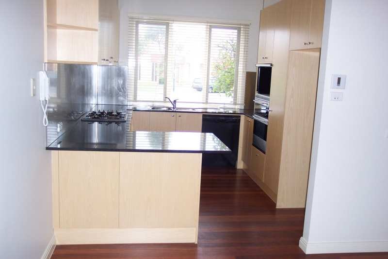 Gallery: 2 Ellinis Mews