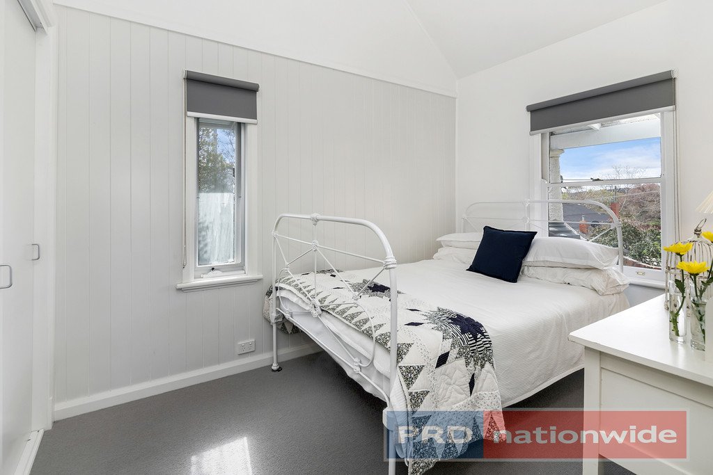 2 Elm Road GOLDEN POINT 8