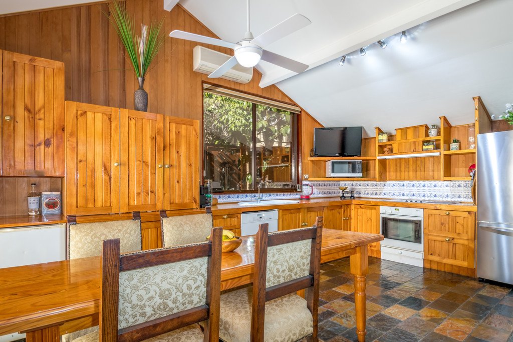 2 Elnathan Parade MOUNT PLEASANT 7