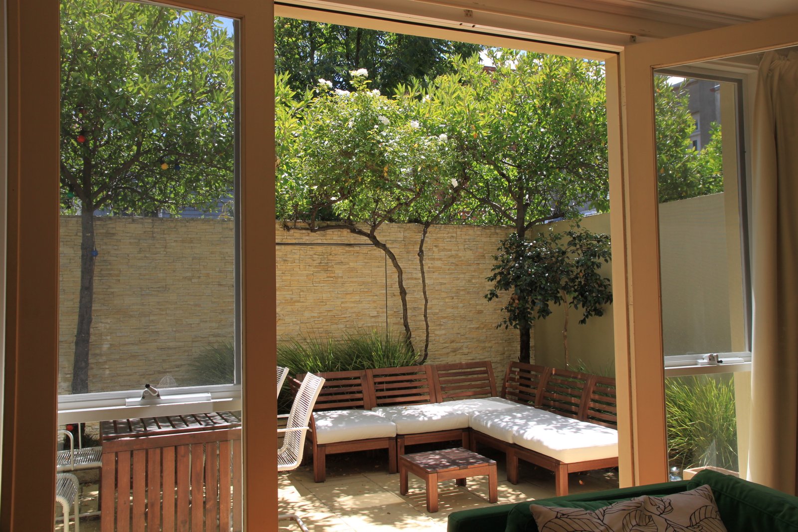 Gallery: 2 Emerald Street