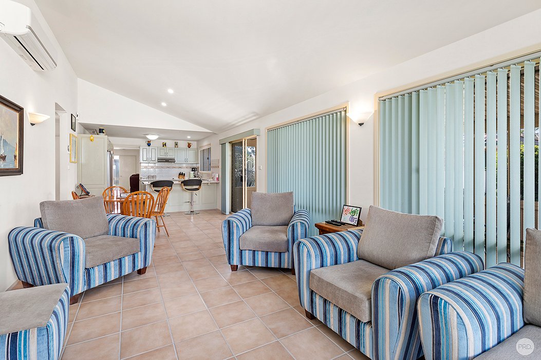 2 Endeavour Place SALAMANDER BAY 2
