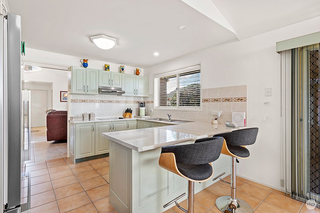 2 Endeavour Place SALAMANDER BAY 9