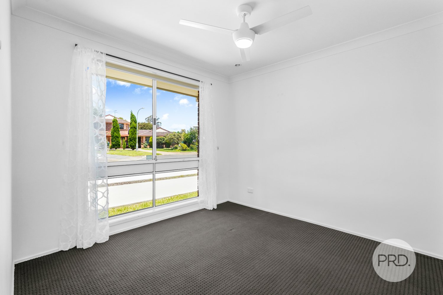 2 Endgate Glen,  WERRINGTON DOWNS 5