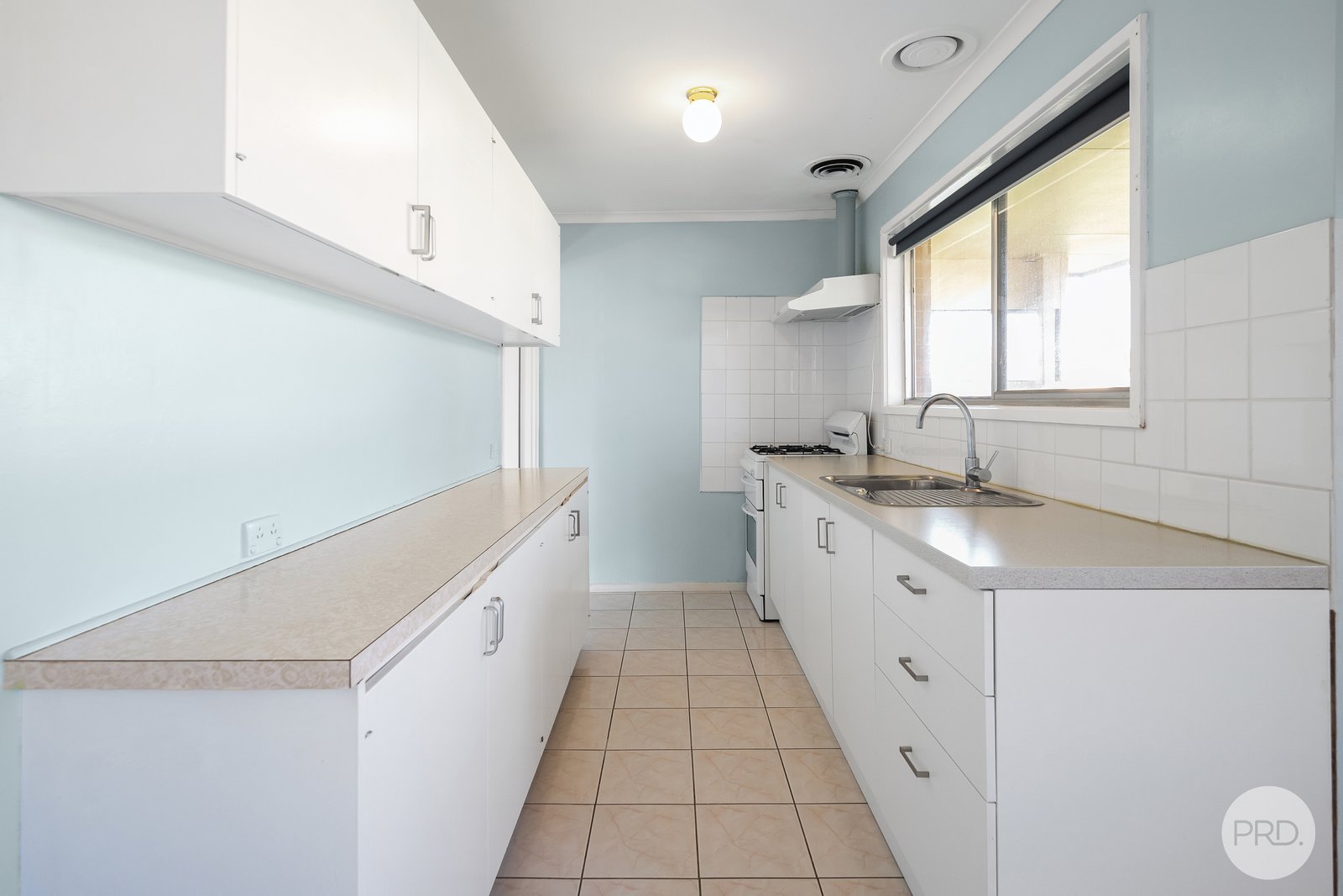 2 Erica Street WENDOUREE 4