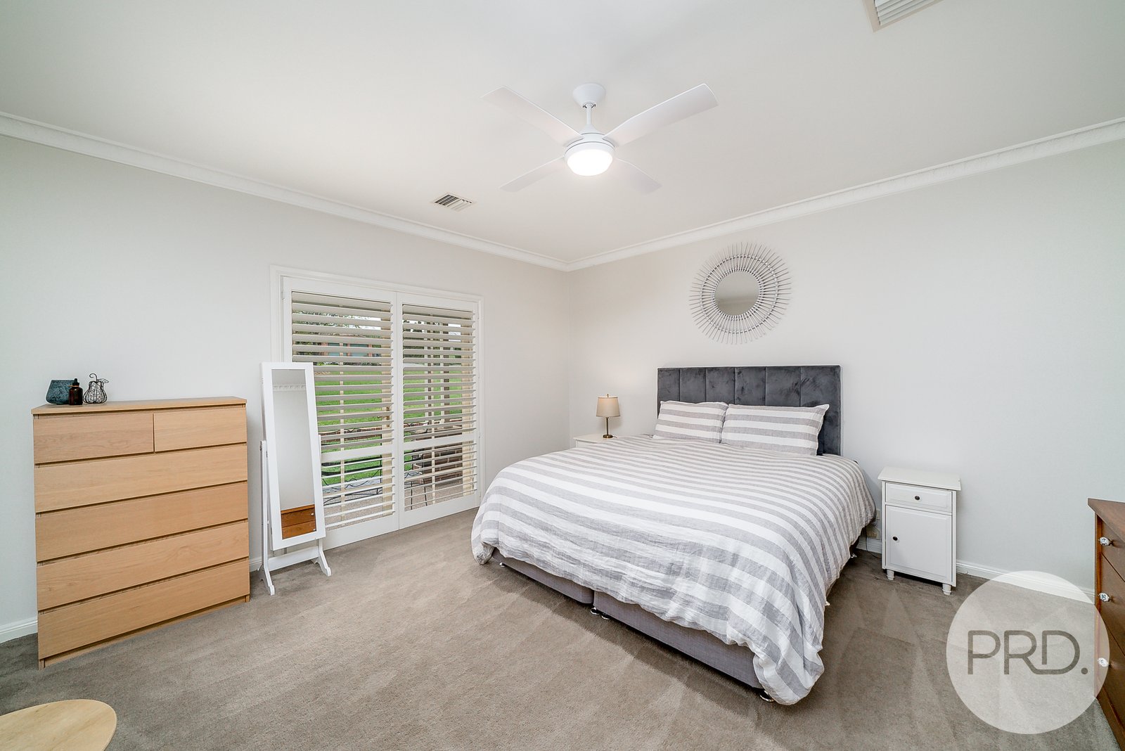 2 Evangelist Avenue LAKE ALBERT 9