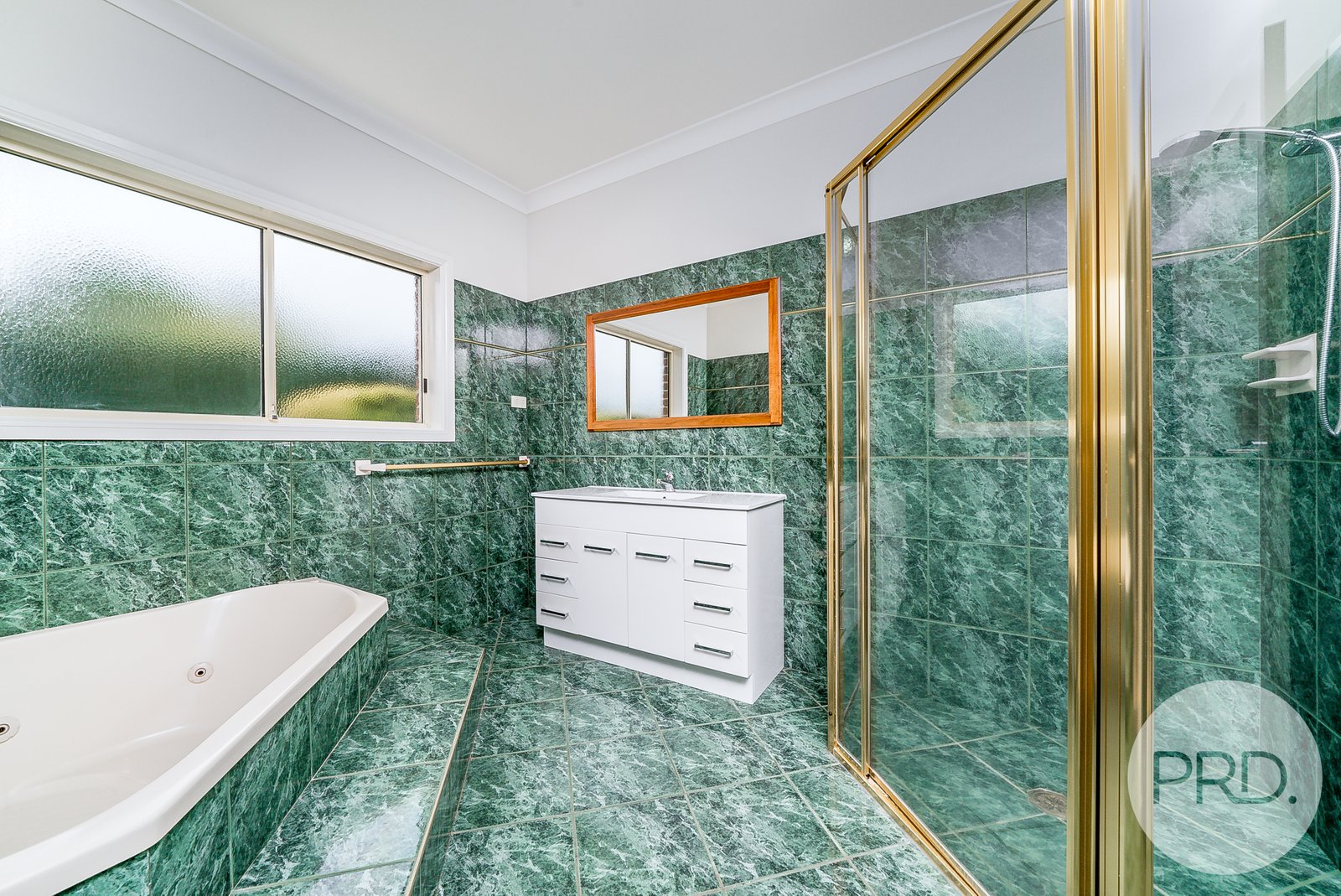 2 Evangelist Avenue LAKE ALBERT 14