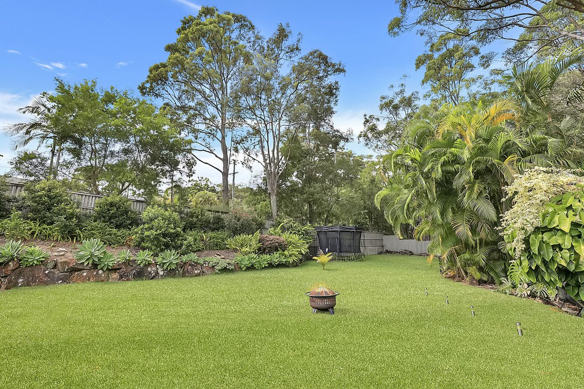 2 Evergreen Drive Elanora 18