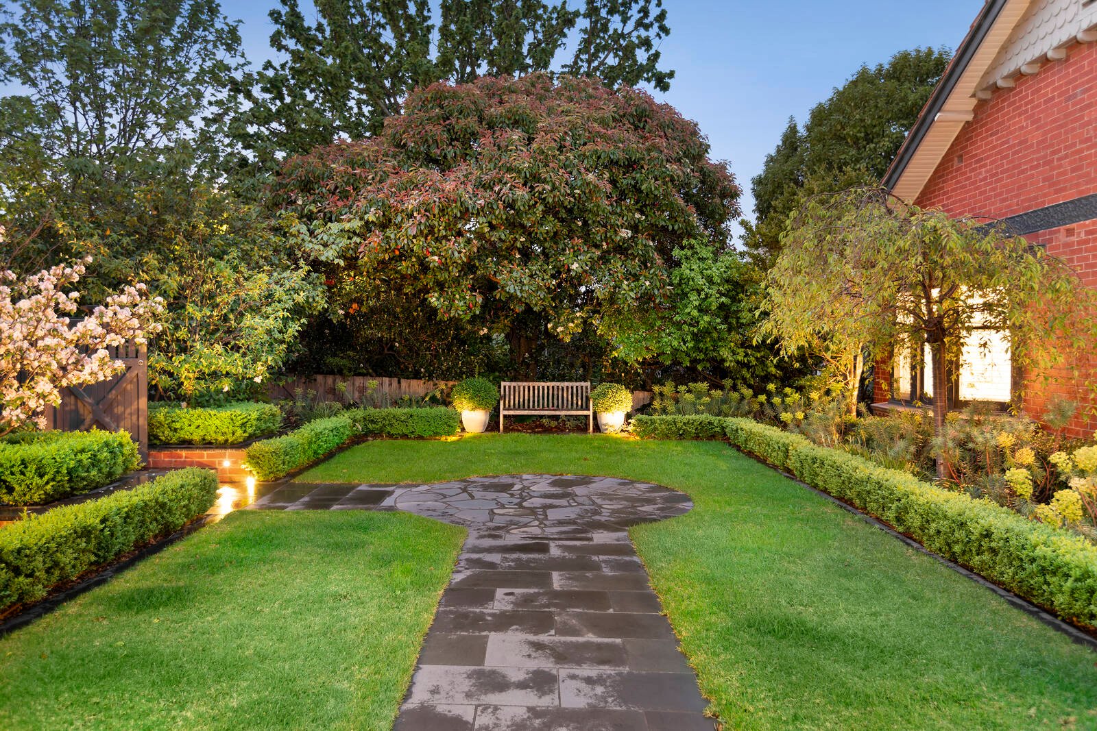 Real Estate and Property in 2 Fairview Grove, Glen Iris, VIC