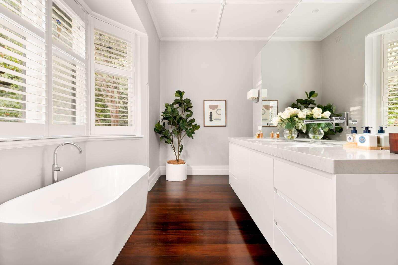 Real Estate and Property in 2 Fairview Grove, Glen Iris, VIC