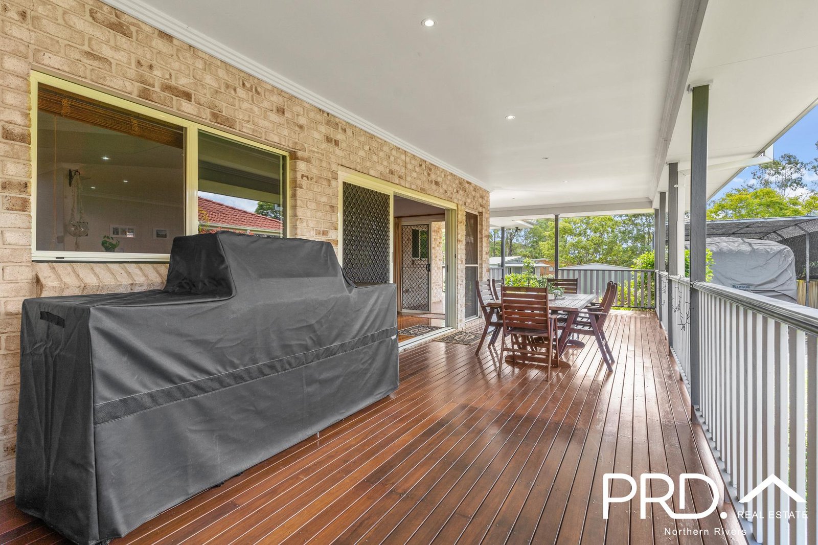 2 Farm Place CASINO 14