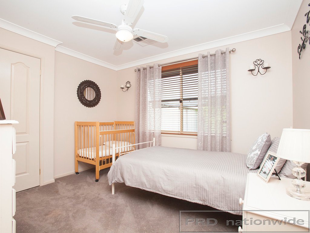 2 Featherwood Place THORNTON 9