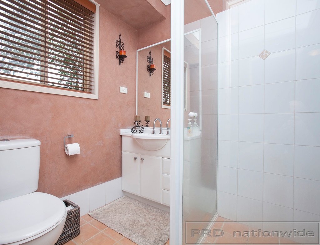 2 Featherwood Place THORNTON 10