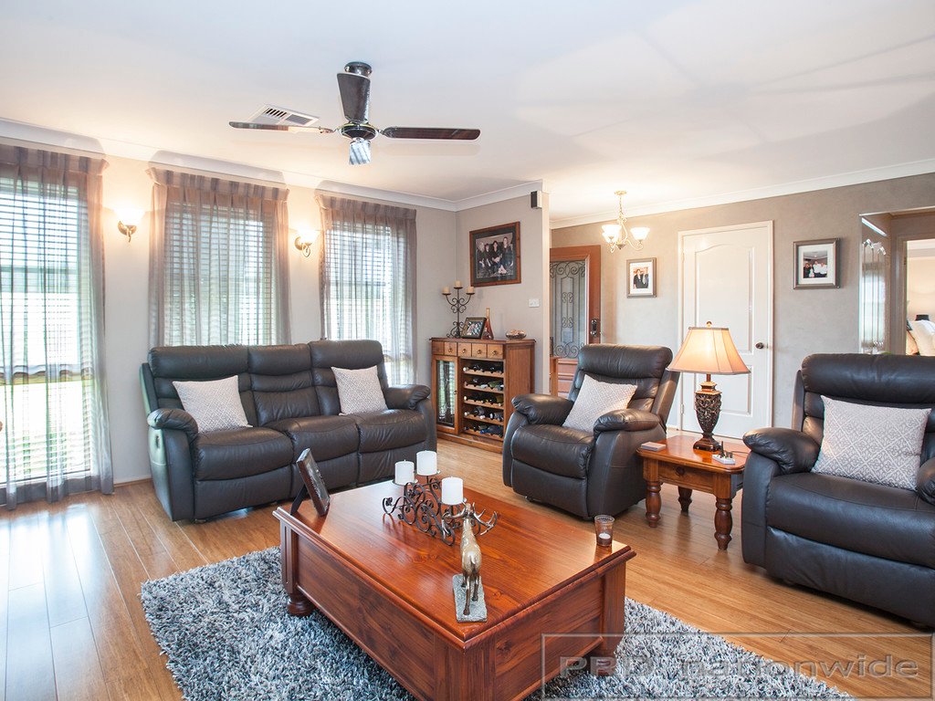 2 Featherwood Place THORNTON 12