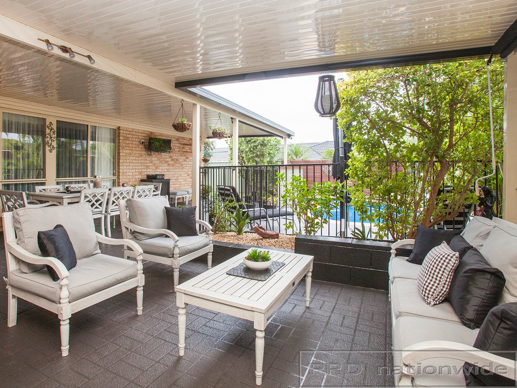 2 Featherwood Place THORNTON 18