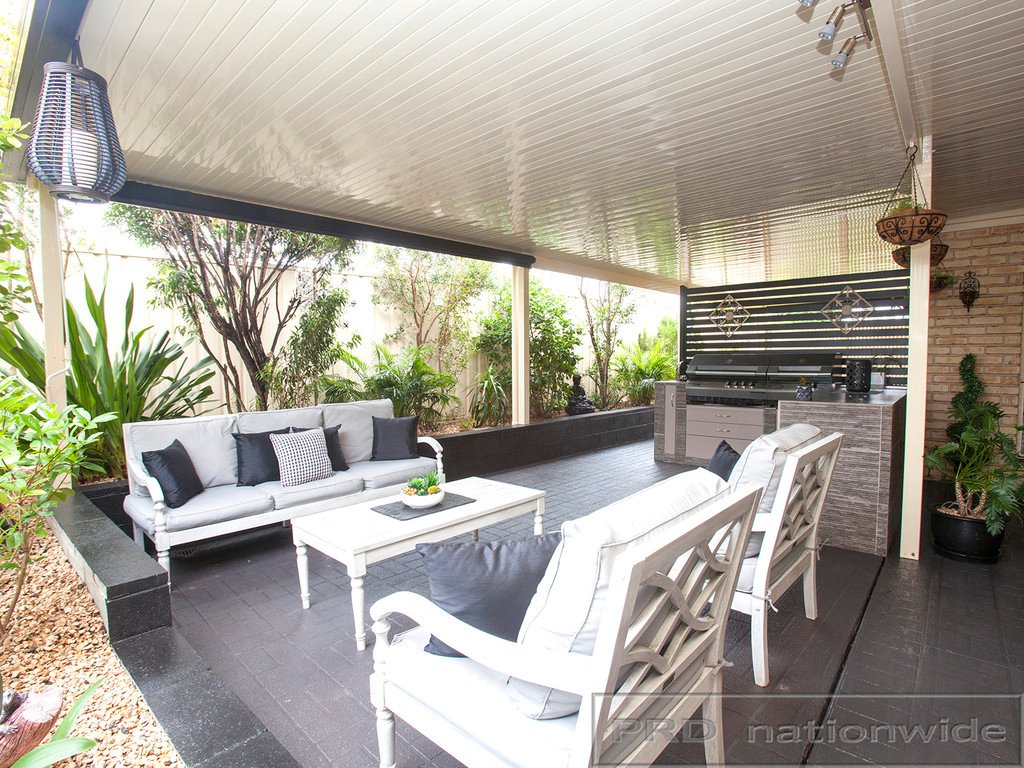 2 Featherwood Place THORNTON 21