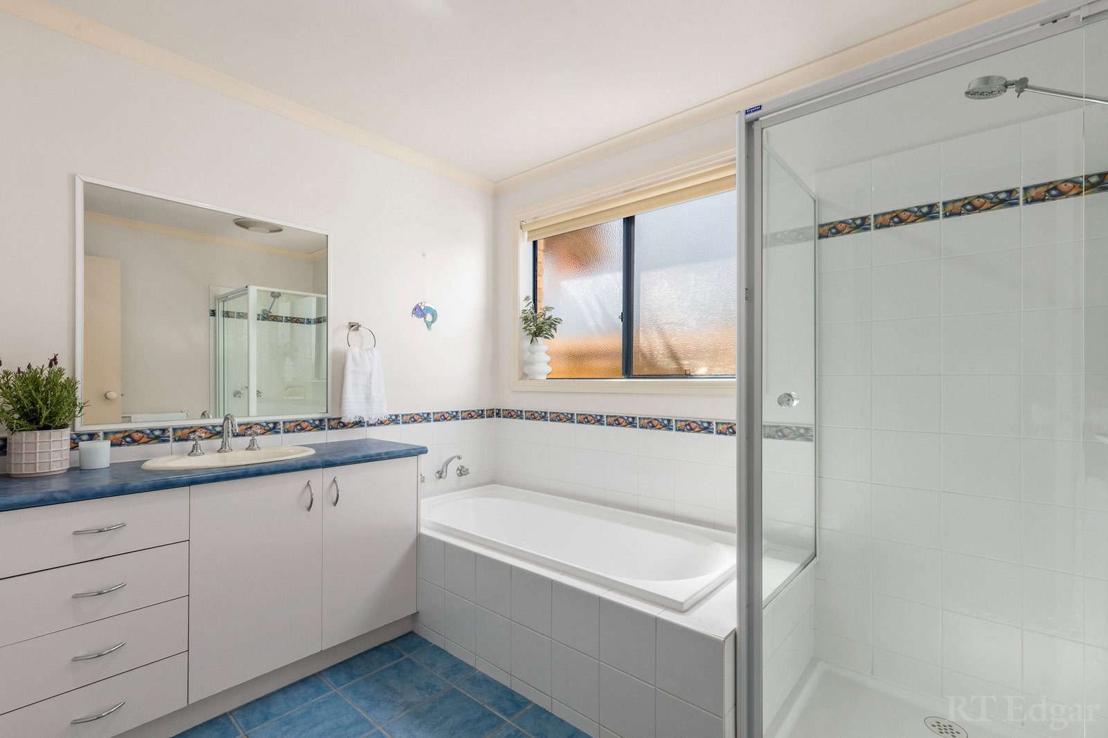 Real Estate and Property in 2 Fernwood Court, Ocean Grove, VIC