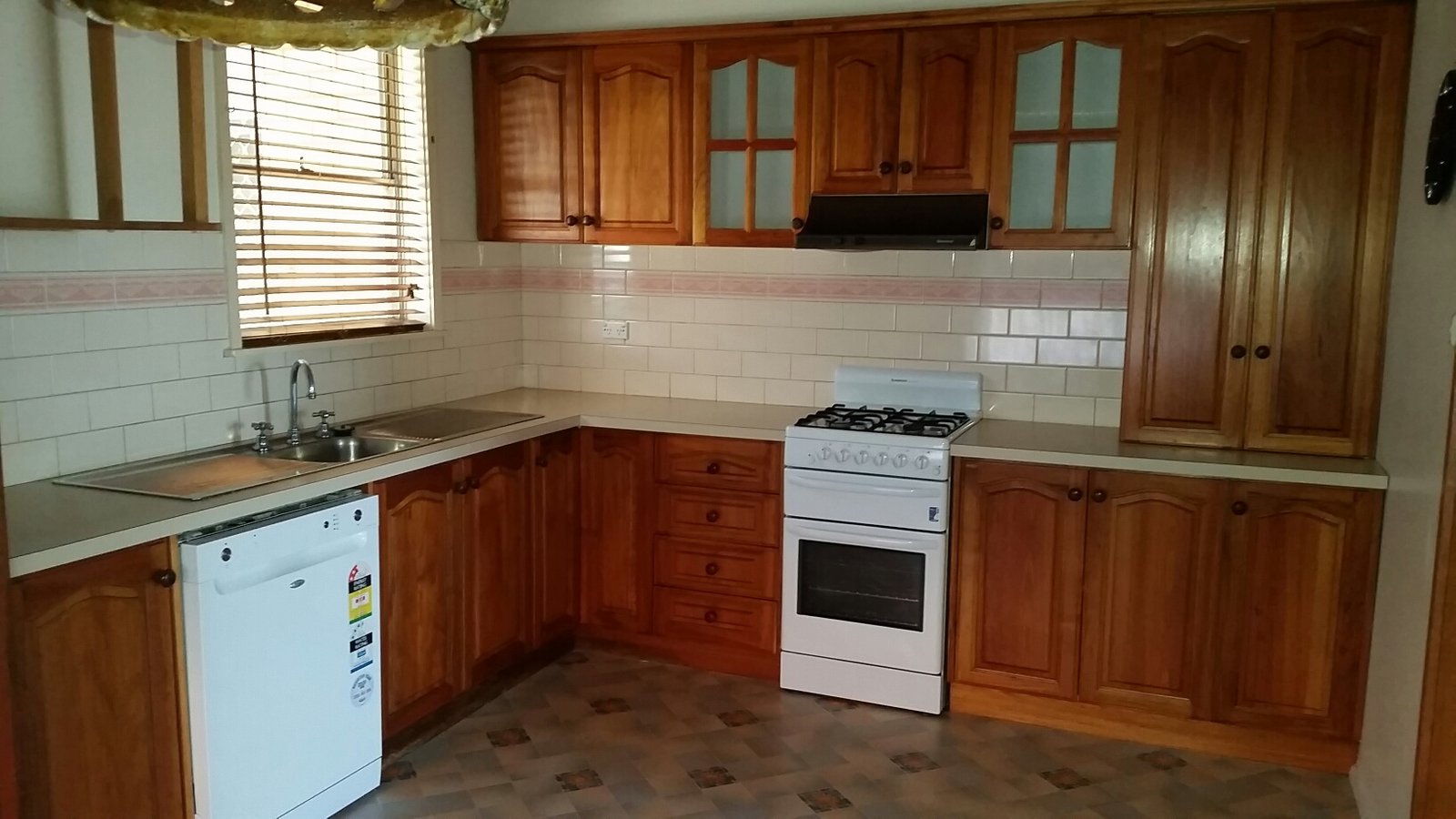 Gallery: 2 Fidge Crescent