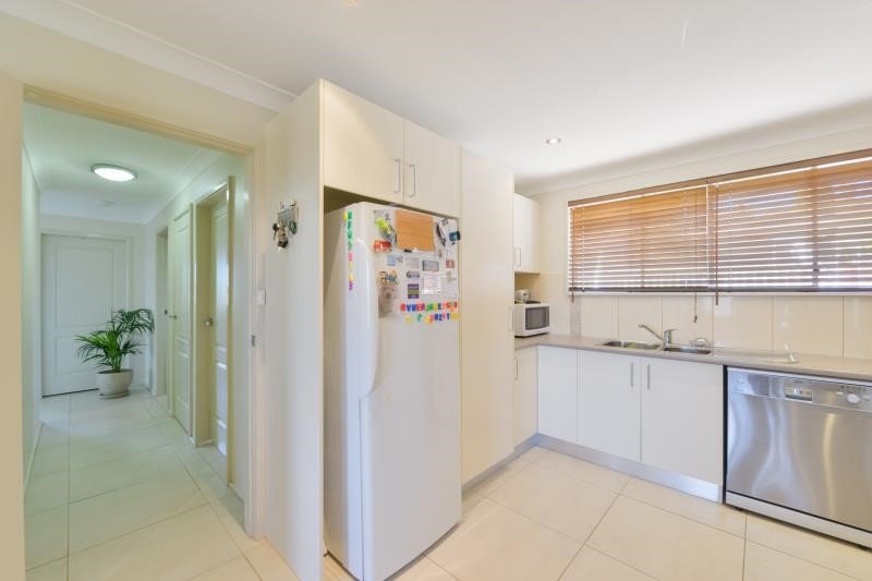 2 Fiona Street TAMWORTH 5