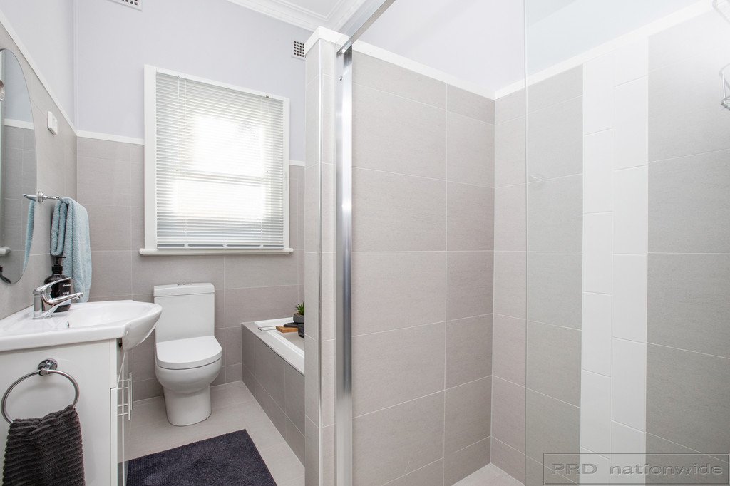 2 First Avenue RUTHERFORD 6