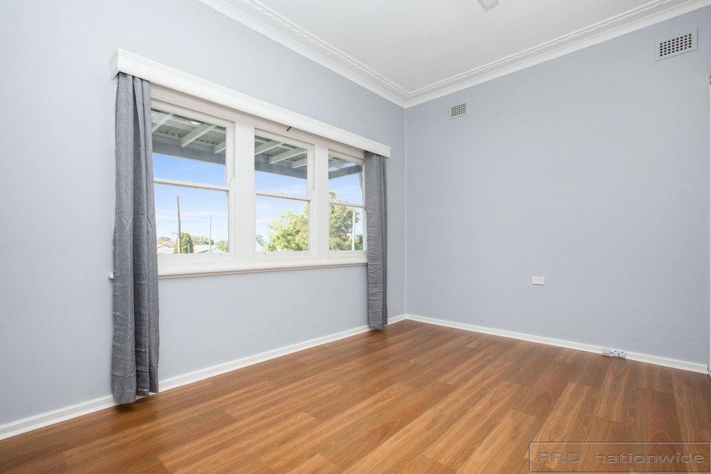 2 First Avenue RUTHERFORD 9