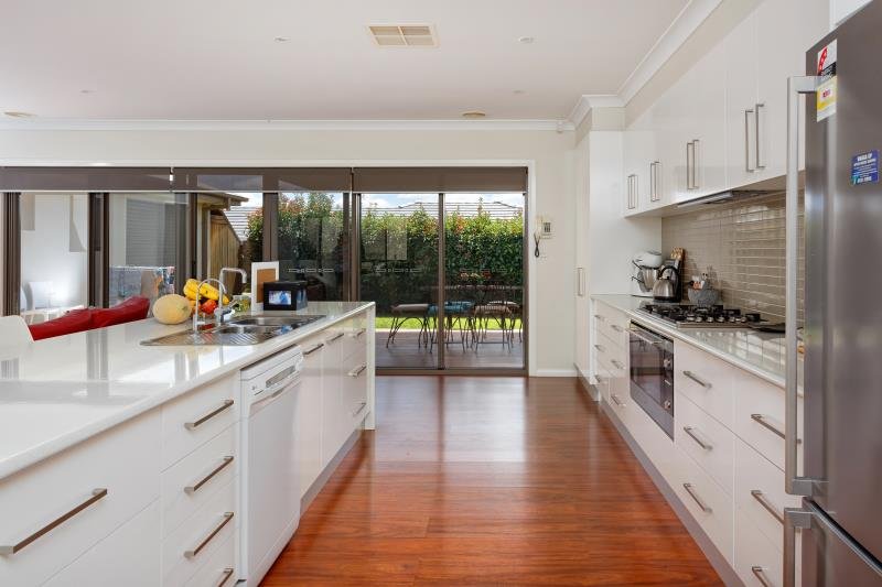 2 Fisher Place LLOYD 3