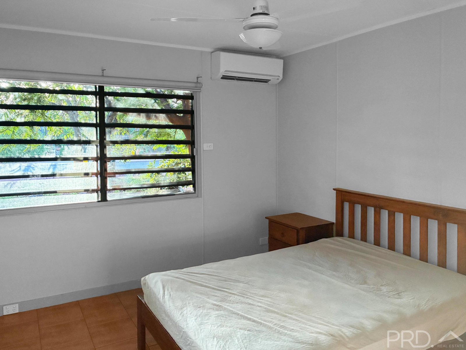 2 Fisher Street POINT SAMSON 5